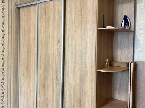 квартира за адресою Софії Русової вул., 1