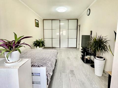 квартира за адресою Академіка Глушкова просп., 33