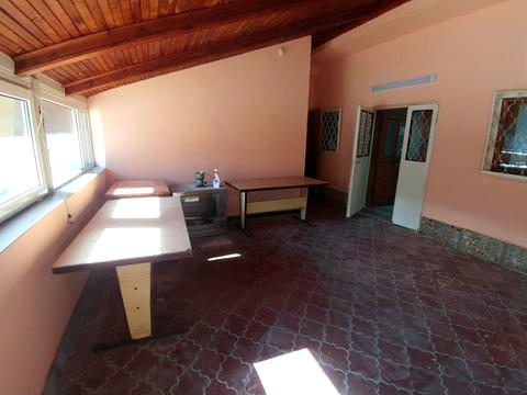 комерційна за адресою Львів, Якова Остряниці вул., 4
