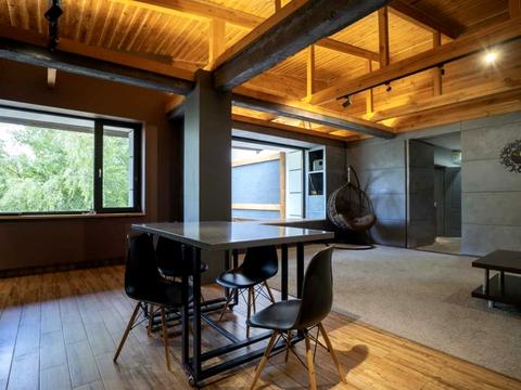 будинок за адресою Центральна вул.