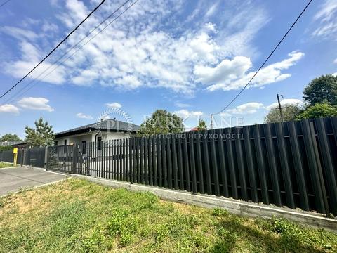 будинок за адресою Вишнева, 1