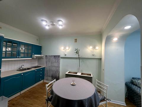 квартира за адресою Старонаводницька вул., 4