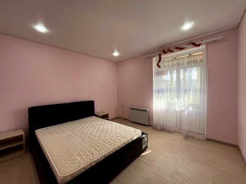 квартира за адресою Володимира Великого пл. (Олександра Поля), 8