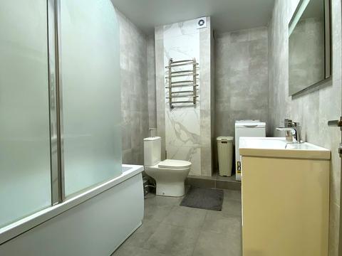 квартира за адресою Дмитра Луценка вул. (Крейсера "Аврора"), 8