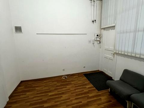 комерційна за адресою Тадеуша Костюшка вул., 18