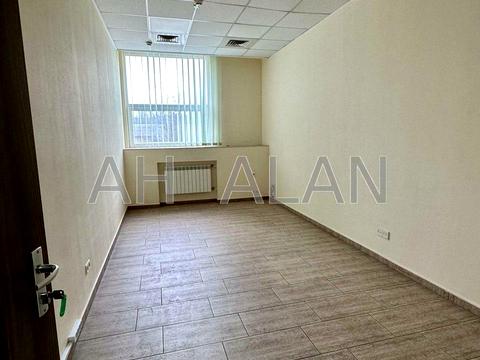 комерційна за адресою Новокостянтинівська вул., 13/10