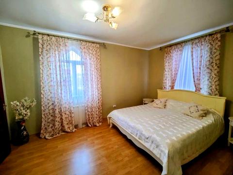 будинок за адресою Центральна вул.