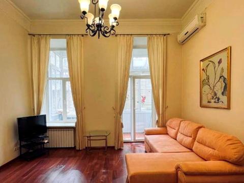 квартира за адресою Богдана Хмельницького вул., 10