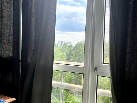 квартира за адресою Лаврська вул. (Січневого Повстання), 4