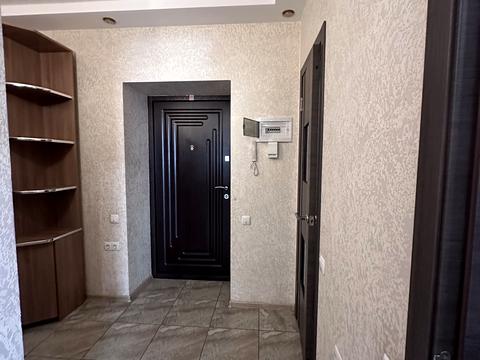 квартира за адресою Хотинська вул., 12