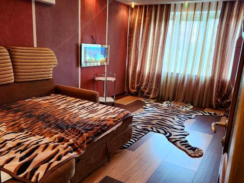 квартира за адресою Академіка Глушкова просп., 24