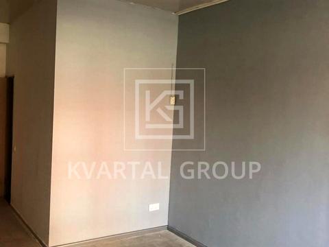 комерційна за адресою Мечникова вул., 10 Б