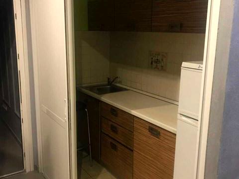 комерційна за адресою Десятинна вул., 7