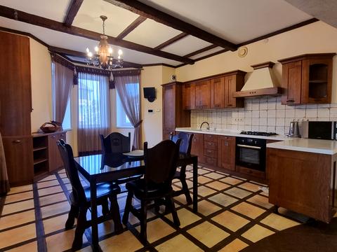 будинок за адресою Богатирська вул.