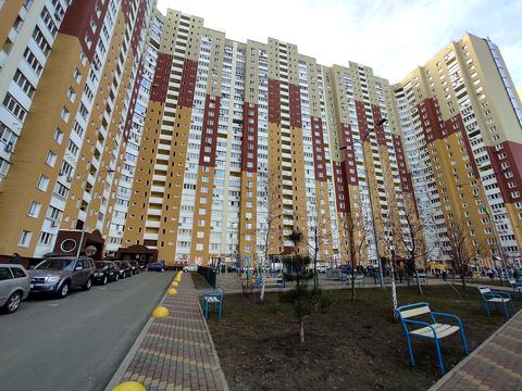 квартира за адресою Сергія Данченка вул., 3