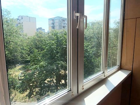 квартира за адресою Академіка Єфремова вул. (Командарма Уборевича), 17