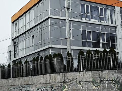 комерційна за адресою Свято-Миколаївська вул. (Леніна), 93