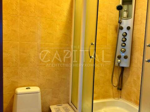 дом по адресу Києво-Святошинський