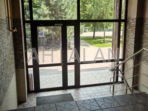комерційна за адресою Оболонська набережна вул., 15