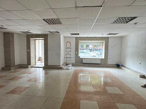 комерційна за адресою Свободи вул., 19