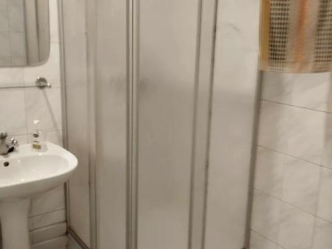 комерційна за адресою Шевченка вул., 18