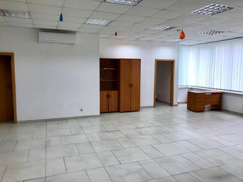 комерційна за адресою Мечникова вул., 17/19