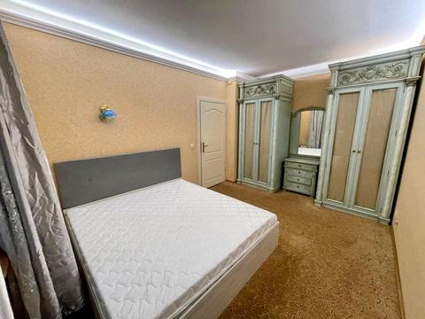 квартира за адресою Дмитра Яворницького просп. (Карла Маркса), 26