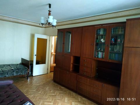 квартира за адресою Квітневий пров., 1-В