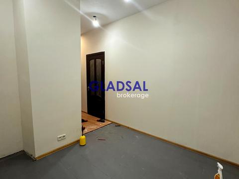 комерційна за адресою Олеся Гончара вул., 30-Б