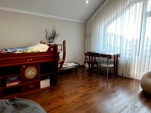 будинок за адресою Центральна вул., 8А