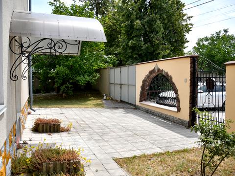 комерційна за адресою Текстильна вул., 34