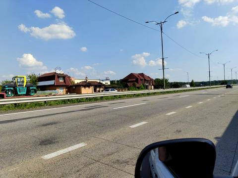 комерційна за адресою Степана Бандери, 2