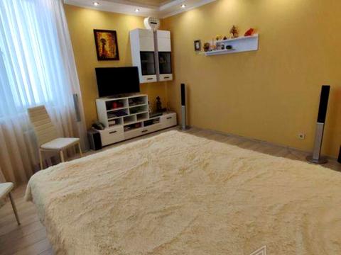 квартира за адресою Ревуцького вул., 7-В