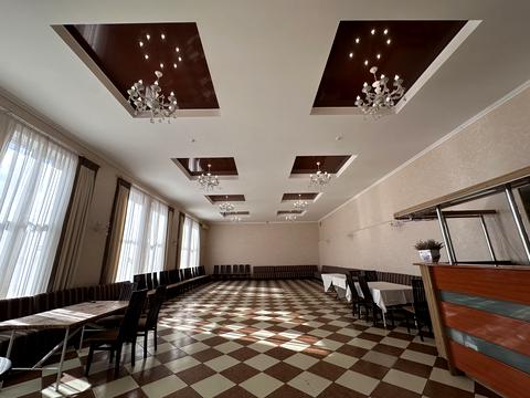 комерційна за адресою Свободи вул. (Олександра Пархоменка), 3