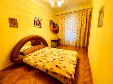 квартира по адресу Поповича ул., 3