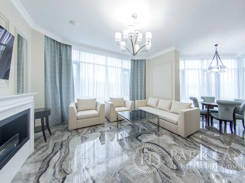 квартира за адресою Болсуновська вул. (Сергія Струтинського), 2