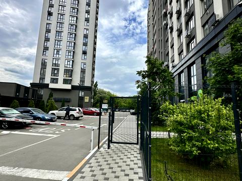 квартира по адресу Любомира Гузара просп. (Космонавта Комарова), 11