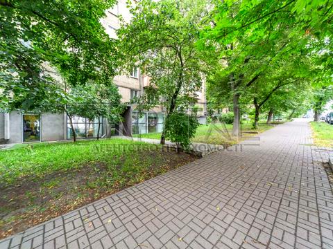 комерційна за адресою Джона Маккейна вул. (Івана Кудрі), 7-А