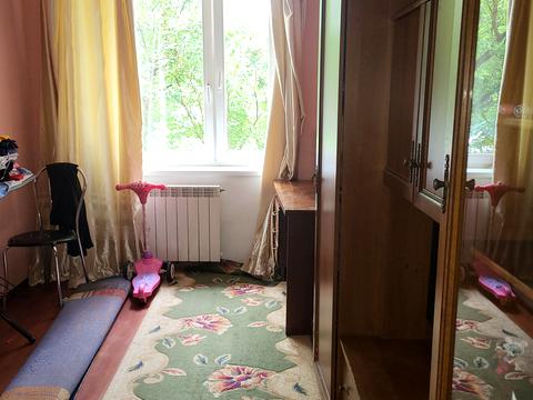 квартира за адресою Конституції, 3