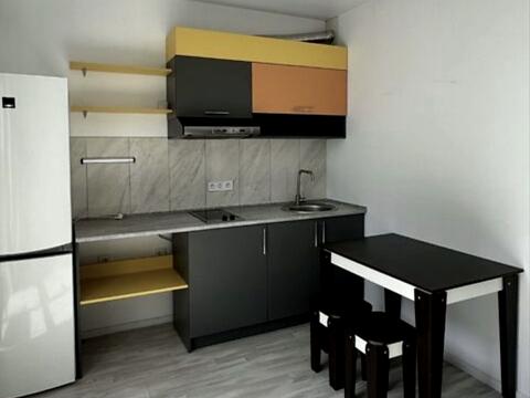 квартира за адресою Салютна вул., 2к4