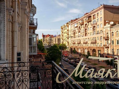 комерційна за адресою Велика Васильківська вул. (Червоноармійська), 38