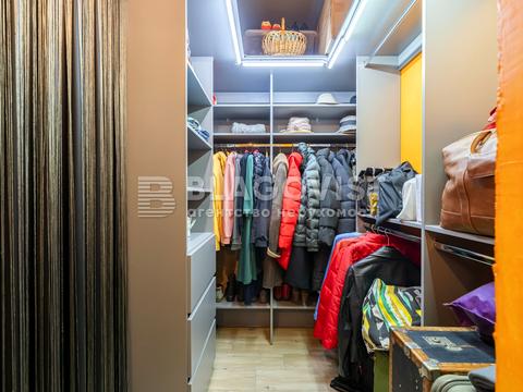 квартира за адресою Воскресенська вул., 18