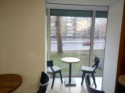 комерційна за адресою Героїв просп., 23