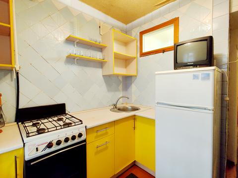 квартира по адресу Строителей ул., 16