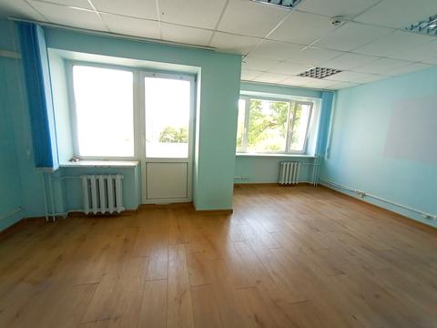 комерційна за адресою Ореста Васкула вул., 8