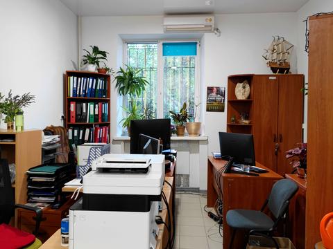 комерційна за адресою Зоряний бульв., 1