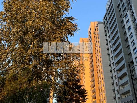 коммерческая по адресу Андрея Верхогляда ул. (Михайла Драгомирова), 19-А