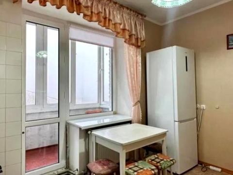 квартира за адресою Володимира Івасюка вул., 19