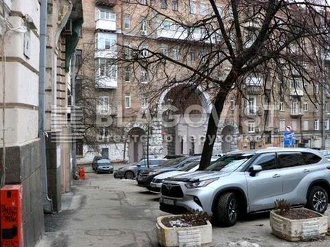 комерційна за адресою Лютеранська вул., 4