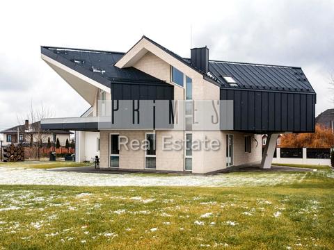 будинок за адресою Вишнева вул.